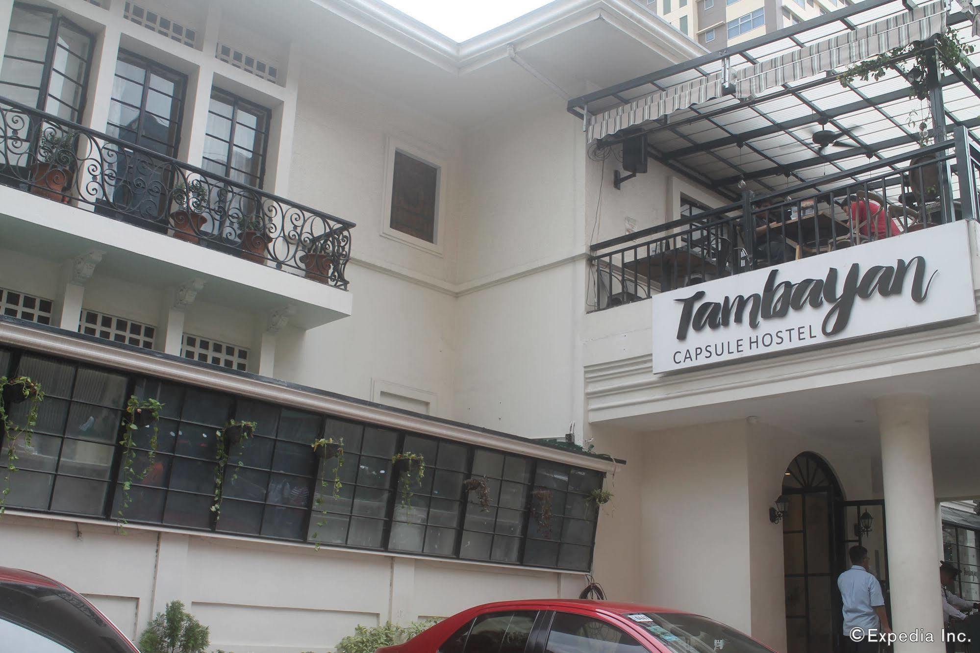 Tambayan Capsule Hostal y Bar Manila Exterior foto