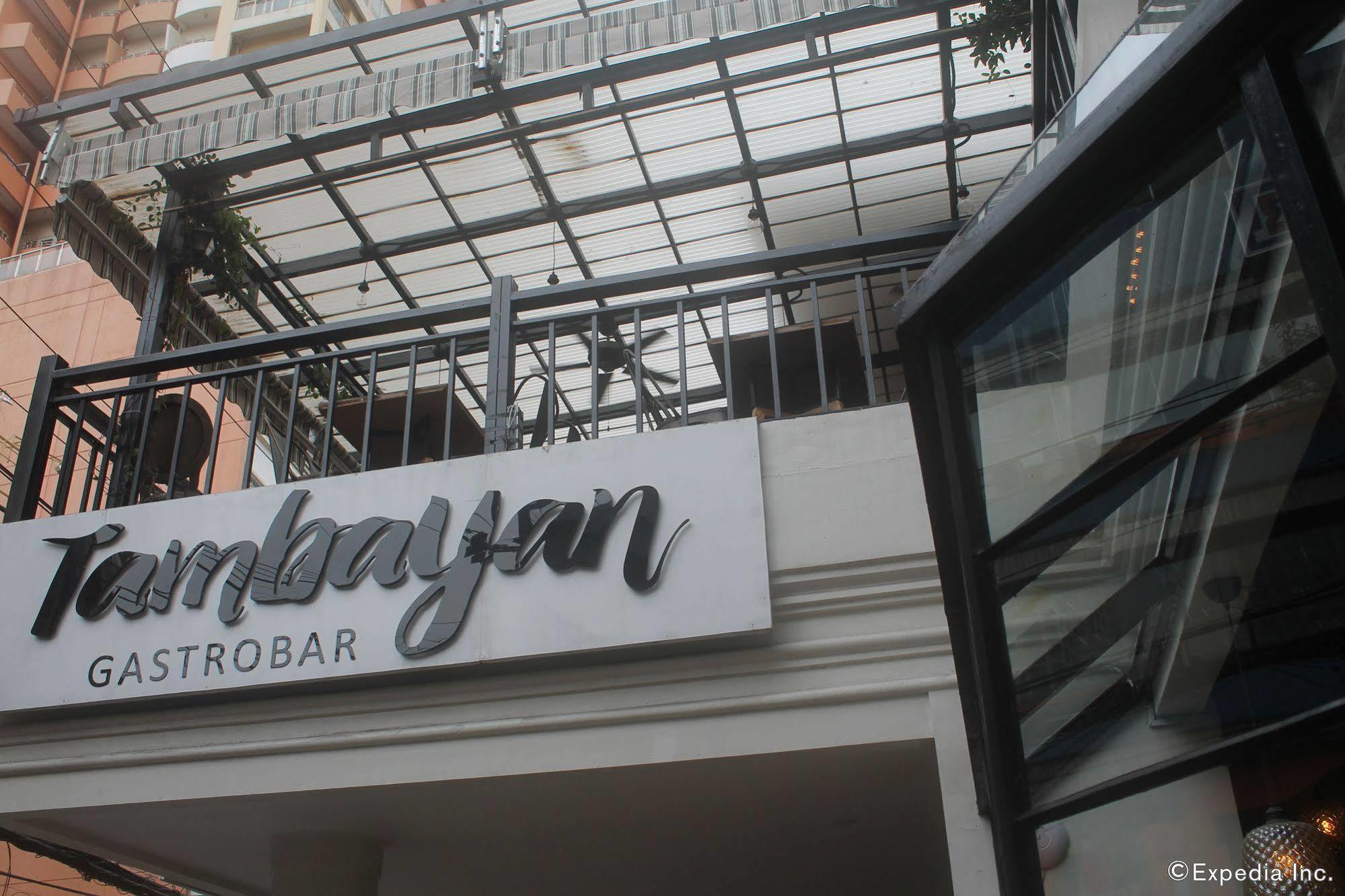 Tambayan Capsule Hostal y Bar Manila Exterior foto